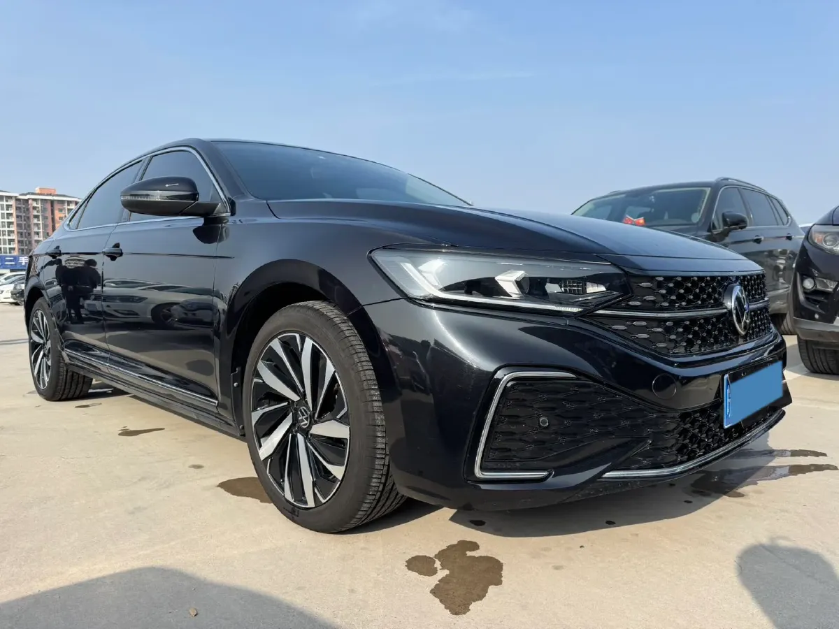 2022 Skoda Kodiak GT 2.0T 186HP L4 7DCT,autocango,china used car exporter,china ev exporter,chinese used car exporter,chinese used ev exporter