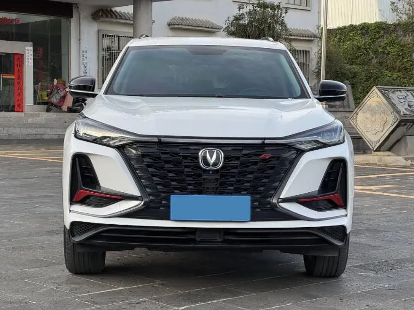 2022 ChangAn CS75 Plus 1.5T 178HP L4 6AT,autocango,china used car exporter,china ev exporter,chinese used car exporter,chinese used ev exporter