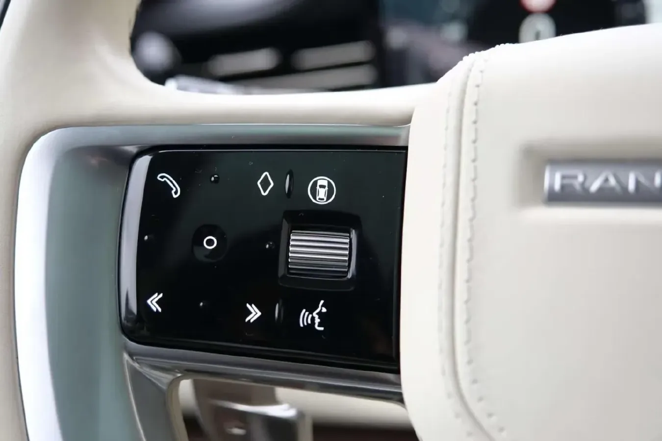 2024 Land Rover Range Rover 3.0T 400HP L6 8AT,autocango,china used car exporter,china ev exporter,chinese used car exporter,chinese used ev exporter