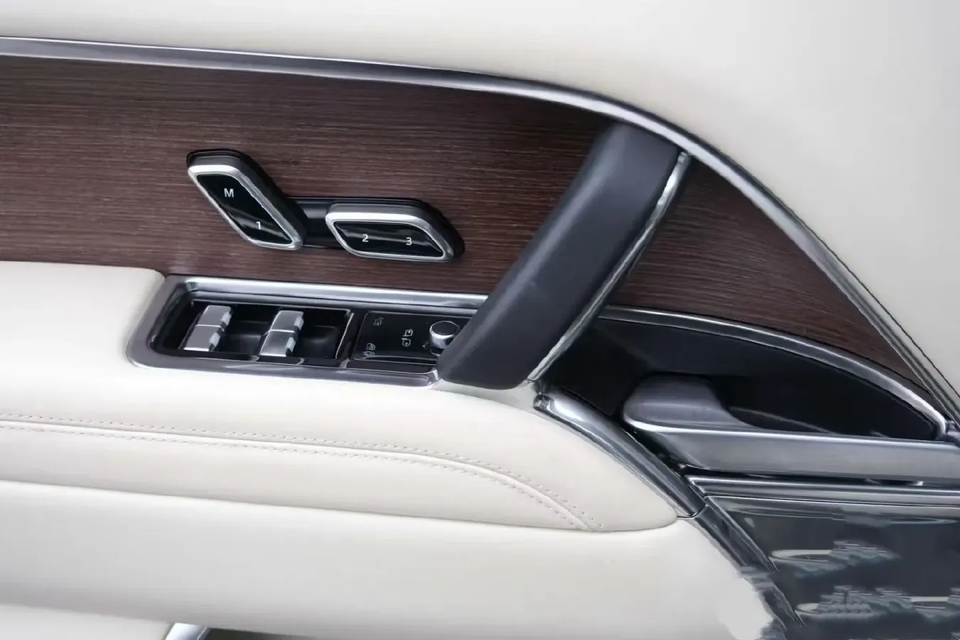 2024 Land Rover Range Rover 3.0T 400HP L6 8AT,autocango,china used car exporter,china ev exporter,chinese used car exporter,chinese used ev exporter