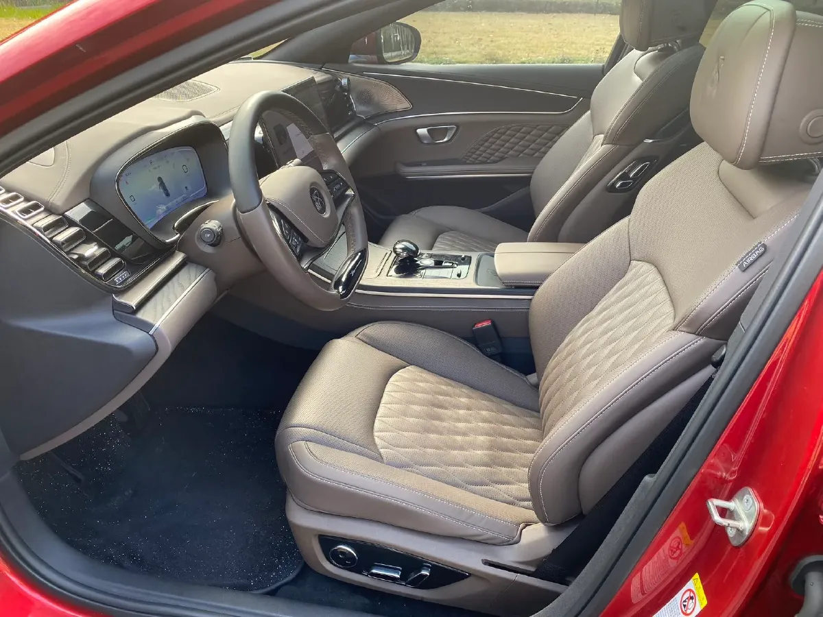 2022 Volkswagen Tiguan L 2.0T 186HP L4 7DCT,autocango,china used car exporter,china ev exporter,chinese used car exporter,chinese used ev exporter