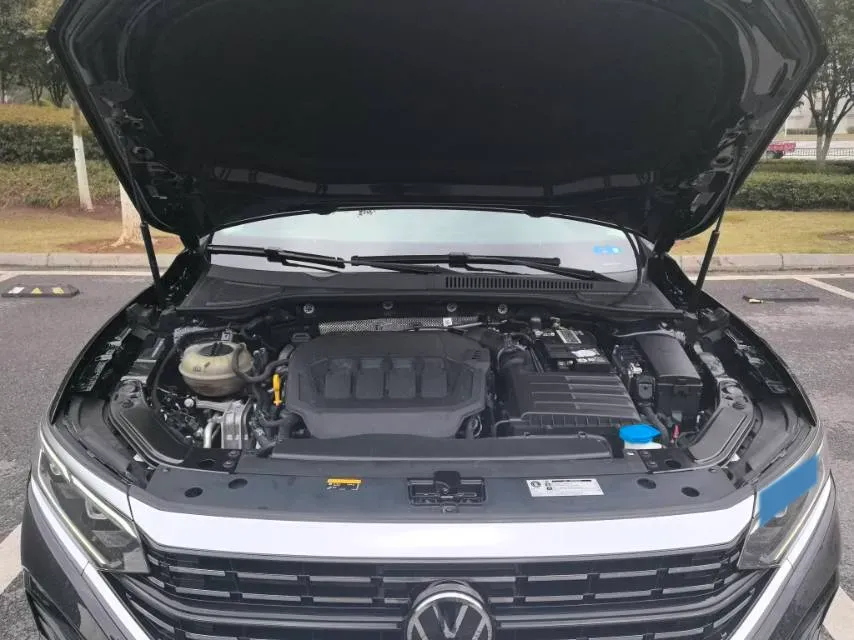 2023 Volkswagen Passat 2.0T 186HP L4 7DCT,autocango,china used car exporter,china ev exporter,chinese used car exporter,chinese used ev exporter