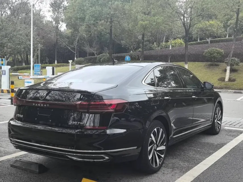 2023 Volkswagen Passat 2.0T 186HP L4 7DCT,autocango,china used car exporter,china ev exporter,chinese used car exporter,chinese used ev exporter