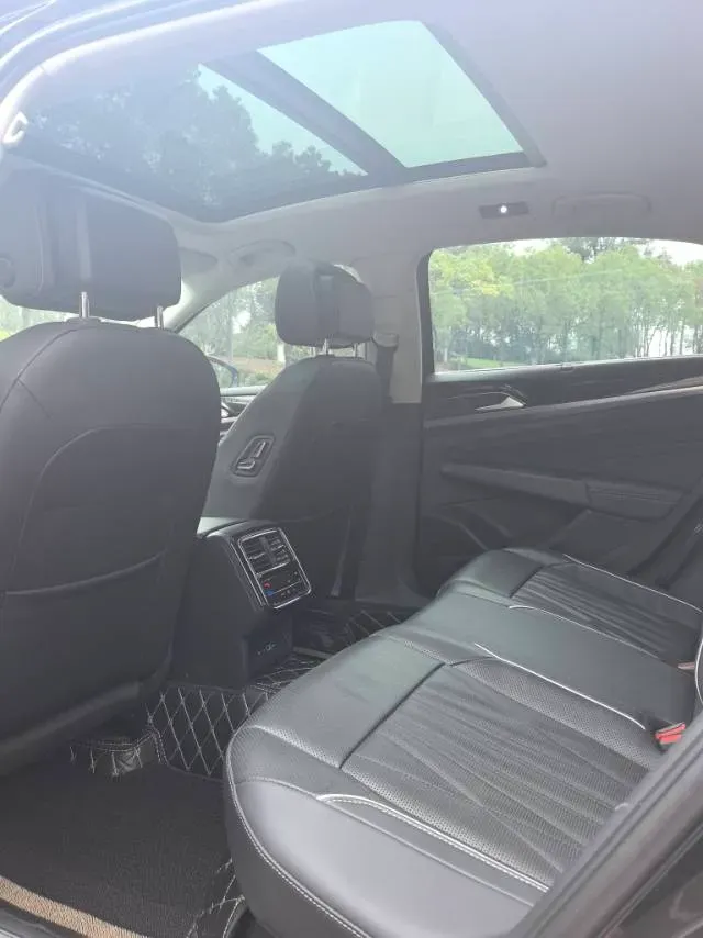 2023 Volkswagen Passat 2.0T 186HP L4 7DCT,autocango,china used car exporter,china ev exporter,chinese used car exporter,chinese used ev exporter