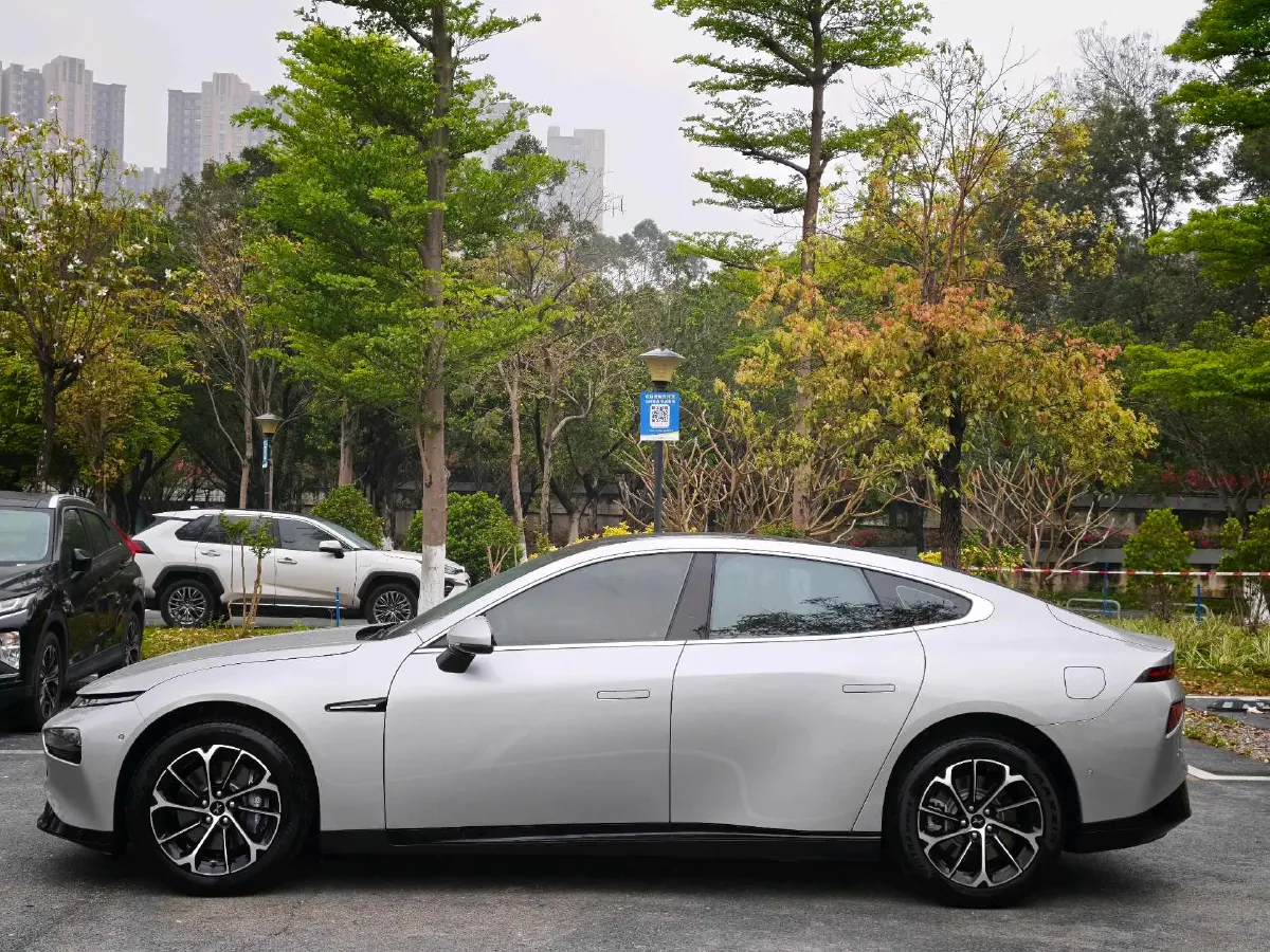 2020 Xpeng P7 BEV 70.8KWH,autocango,china used car exporter,china ev exporter,chinese used car exporter,chinese used ev exporter