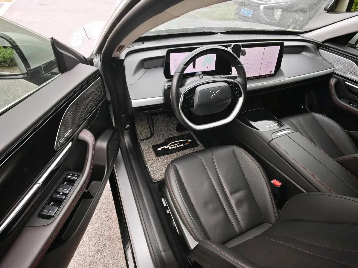 2020 Xpeng P7 BEV 70.8KWH,autocango,china used car exporter,china ev exporter,chinese used car exporter,chinese used ev exporter