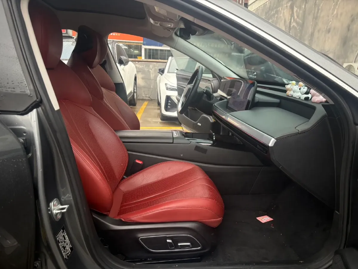 2020 DS 7 1.6T 215HP L4 8AT,autocango,china used car exporter,china ev exporter,chinese used car exporter,chinese used ev exporter