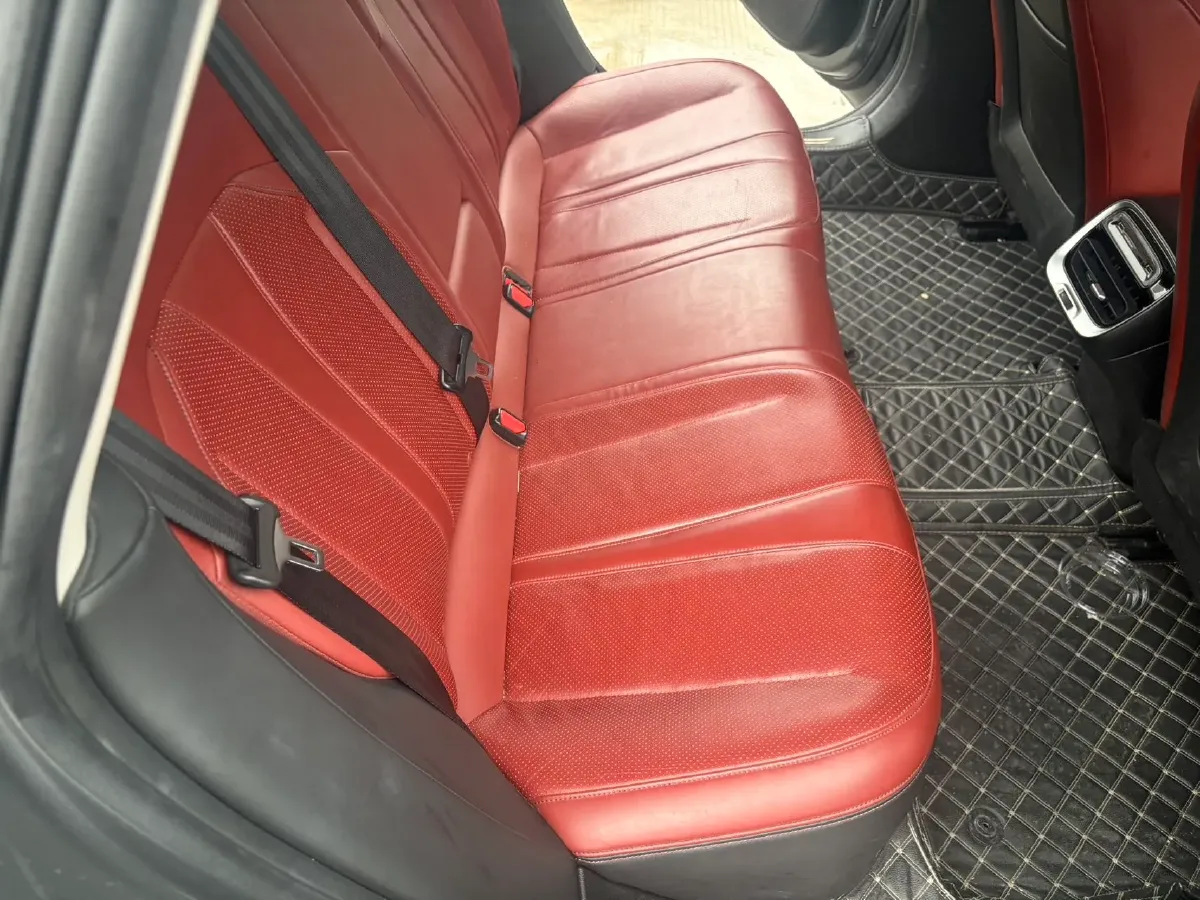 2020 DS 7 1.6T 215HP L4 8AT,autocango,china used car exporter,china ev exporter,chinese used car exporter,chinese used ev exporter