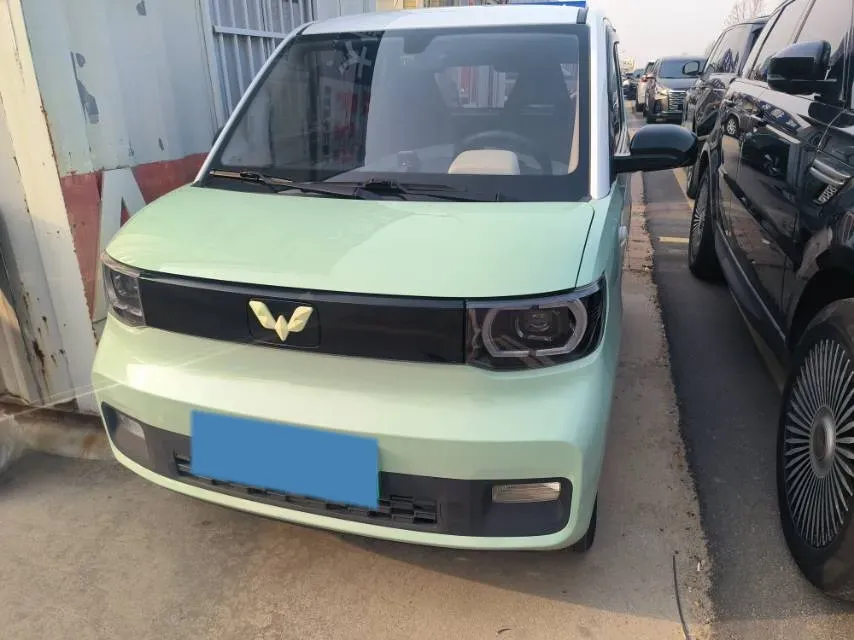 2021 WuLing HongGuang MINI EV BEV 13.9KWH,autocango,china used car exporter,china ev exporter,chinese used car exporter,chinese used ev exporter