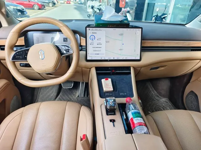 2024 AITO AITO M7 1.5T 152HP L4 REEV 38.5KWH,autocango,china used car exporter,china ev exporter,chinese used car exporter,chinese used ev exporter