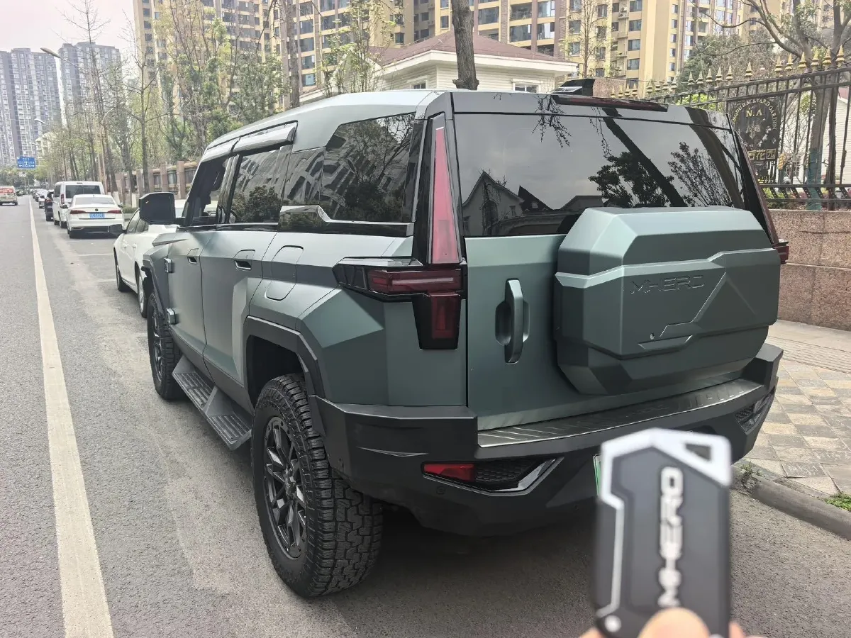 2023 M Hero 917 REEV 197HP 2AT REEV 65.8KWH,autocango,china used car exporter,china ev exporter,chinese used car exporter,chinese used ev exporter