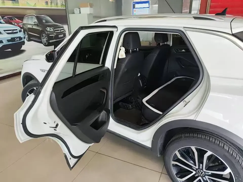 2022 Volkswagen T-Roc 1.4T 150HP L4 7DCT,autocango,china used car exporter,china ev exporter,chinese used car exporter,chinese used ev exporter