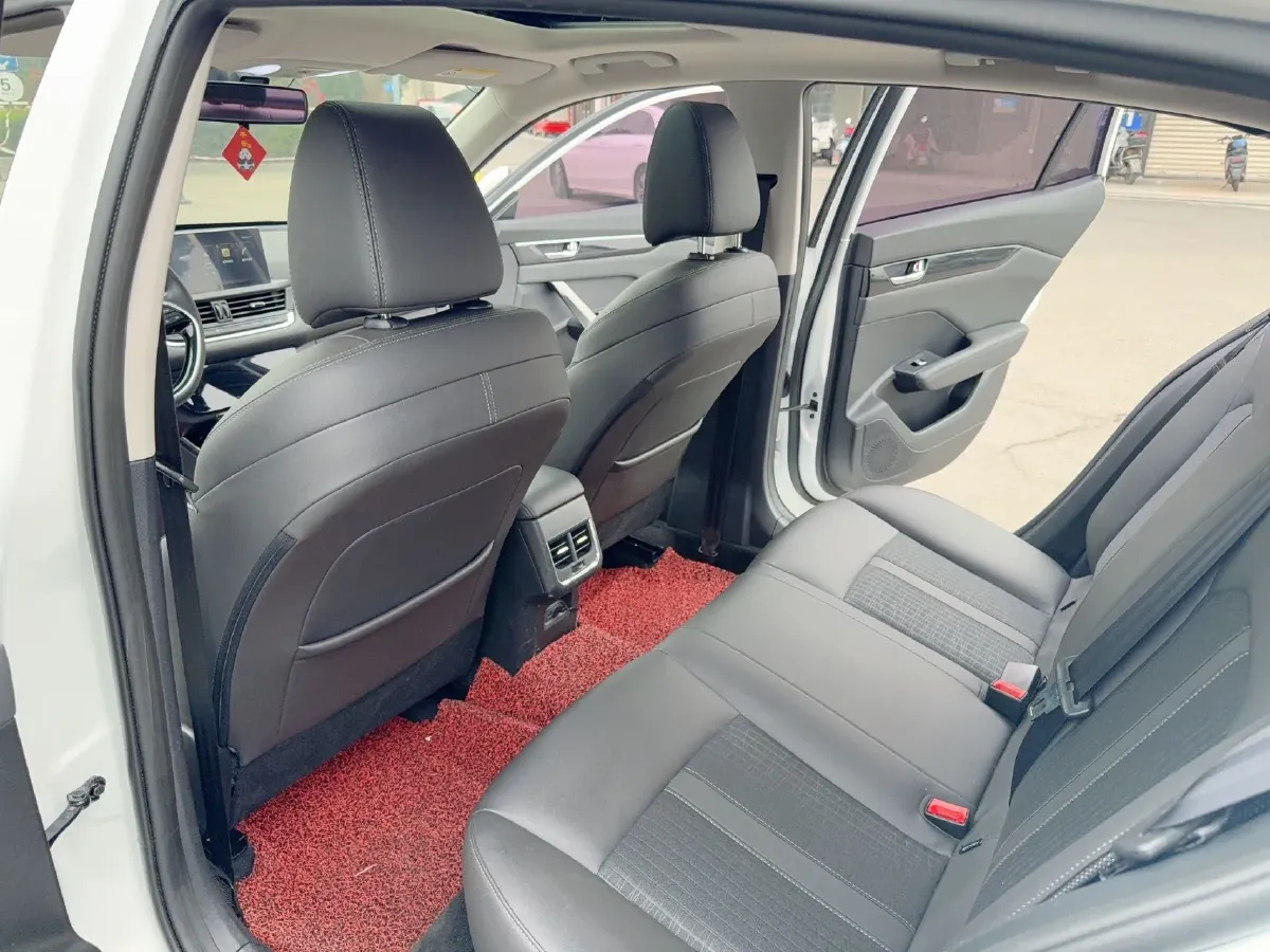 2020 DongFeng Aeolus YiXuan 1.5T 150HP L4 6DCT,autocango,china used car exporter,china ev exporter,chinese used car exporter,chinese used ev exporter