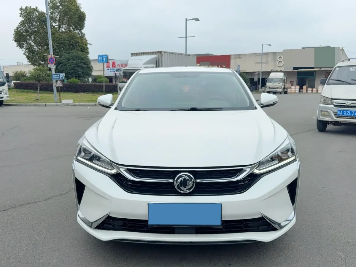 2020 DongFeng Aeolus YiXuan 1.5T 150HP L4 6DCT,autocango,china used car exporter,china ev exporter,chinese used car exporter,chinese used ev exporter