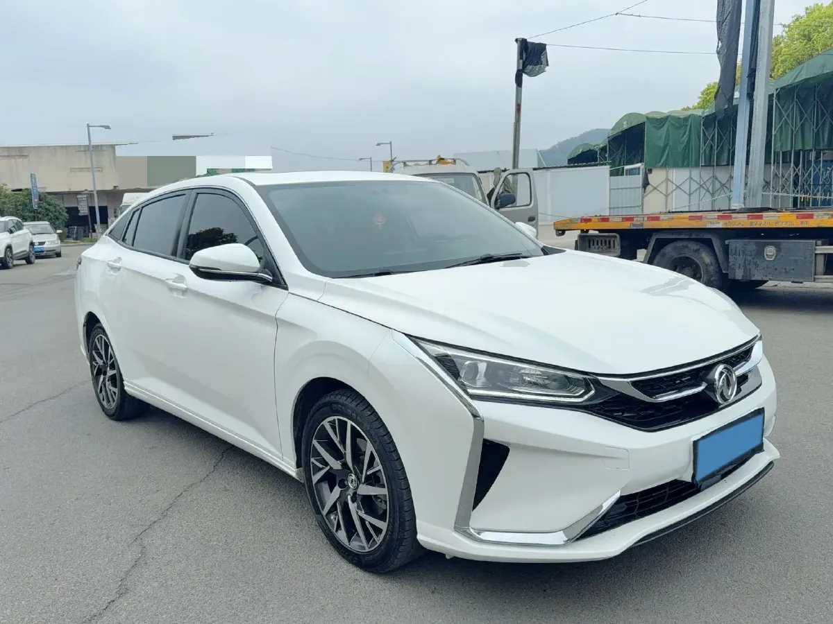 2020 DongFeng Aeolus YiXuan 1.5T 150HP L4 6DCT,autocango,china used car exporter,china ev exporter,chinese used car exporter,chinese used ev exporter