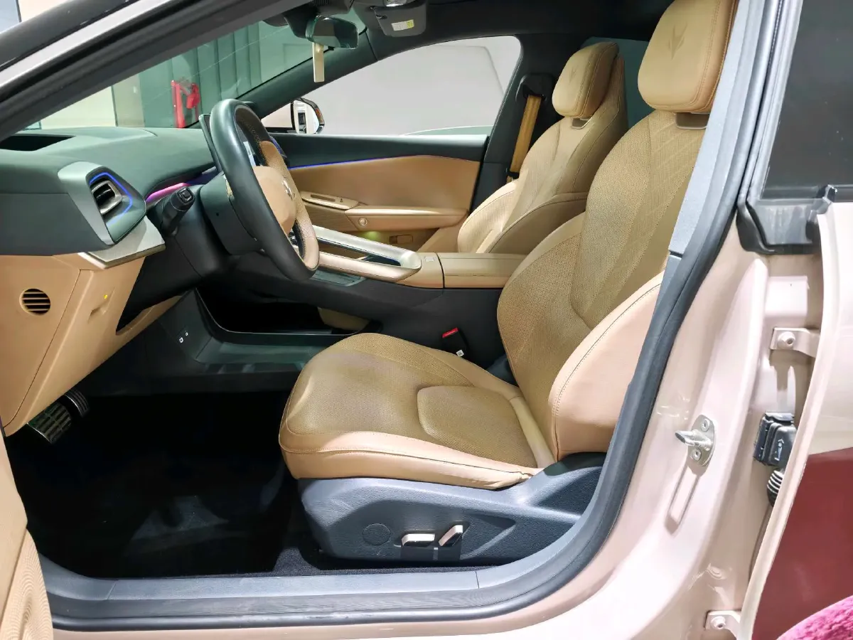 2025 ARCFOX αS5 BEV,autocango,china used car exporter,china ev exporter,chinese used car exporter,chinese used ev exporter