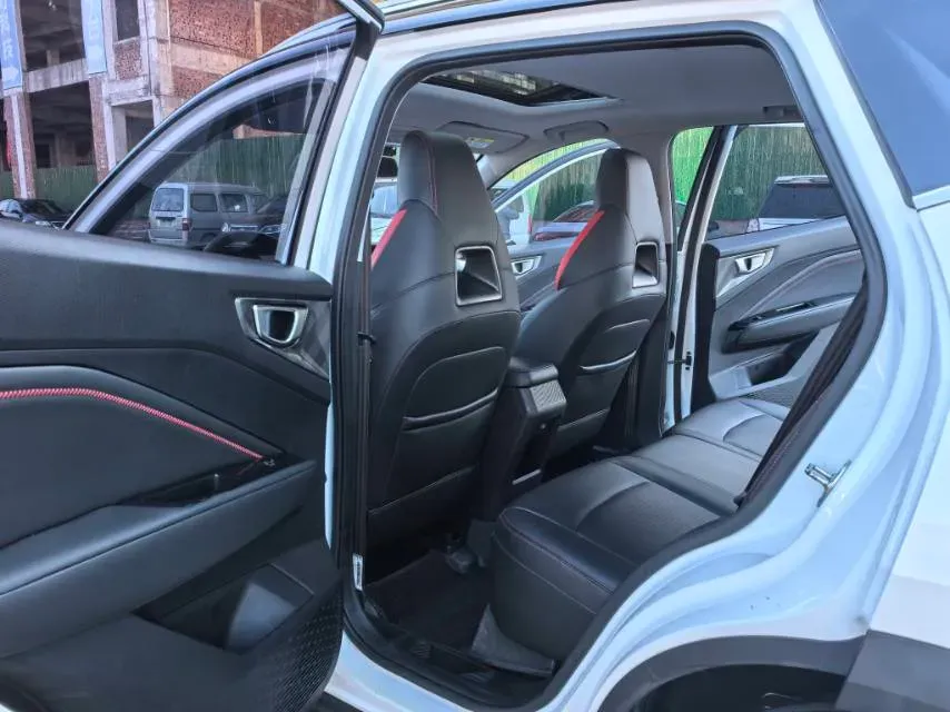 2022 WuLing XingChi 1.5T 147HP L4 CVT,autocango,china used car exporter,china ev exporter,chinese used car exporter,chinese used ev exporter