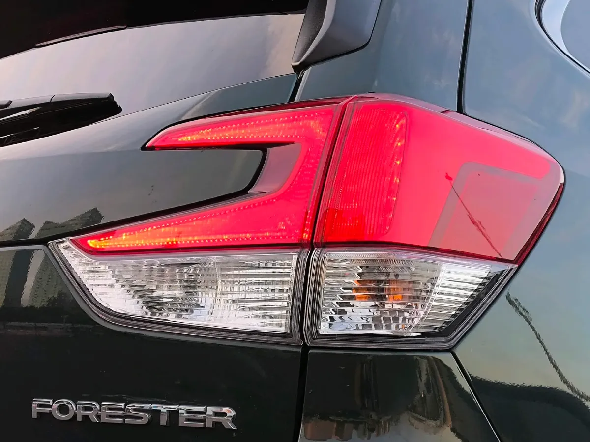 2022 Subaru Forester 2.0L 154HP H4 CVT,autocango,china used car exporter,china ev exporter,chinese used car exporter,chinese used ev exporter