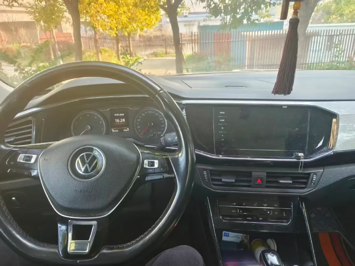 2021 Volkswagen Tayron 2.0T 186HP L4 7DCT,autocango,china used car exporter,china ev exporter,chinese used car exporter,chinese used ev exporter