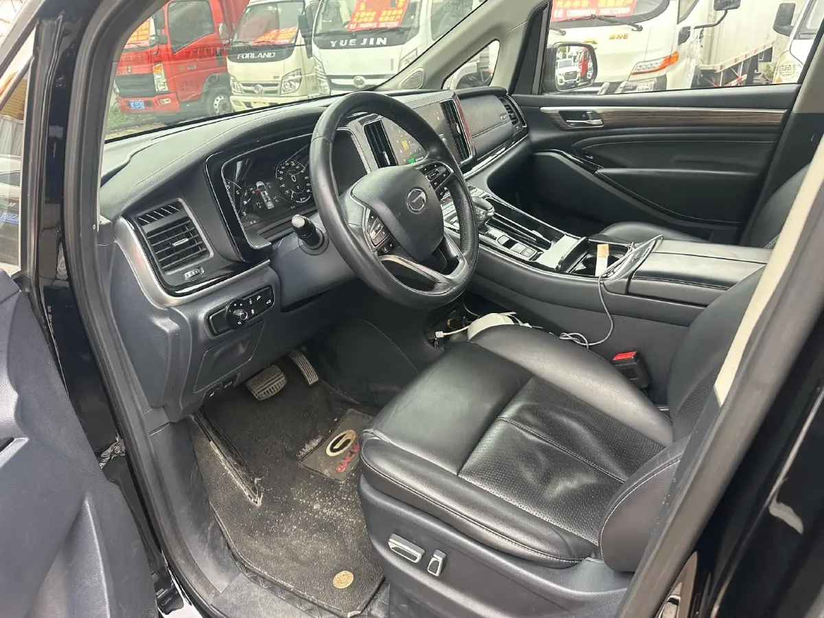 2021 GAC Trumpchi M8 2.0T 252HP L4 8AT,autocango,china used car exporter,china ev exporter,chinese used car exporter,chinese used ev exporter