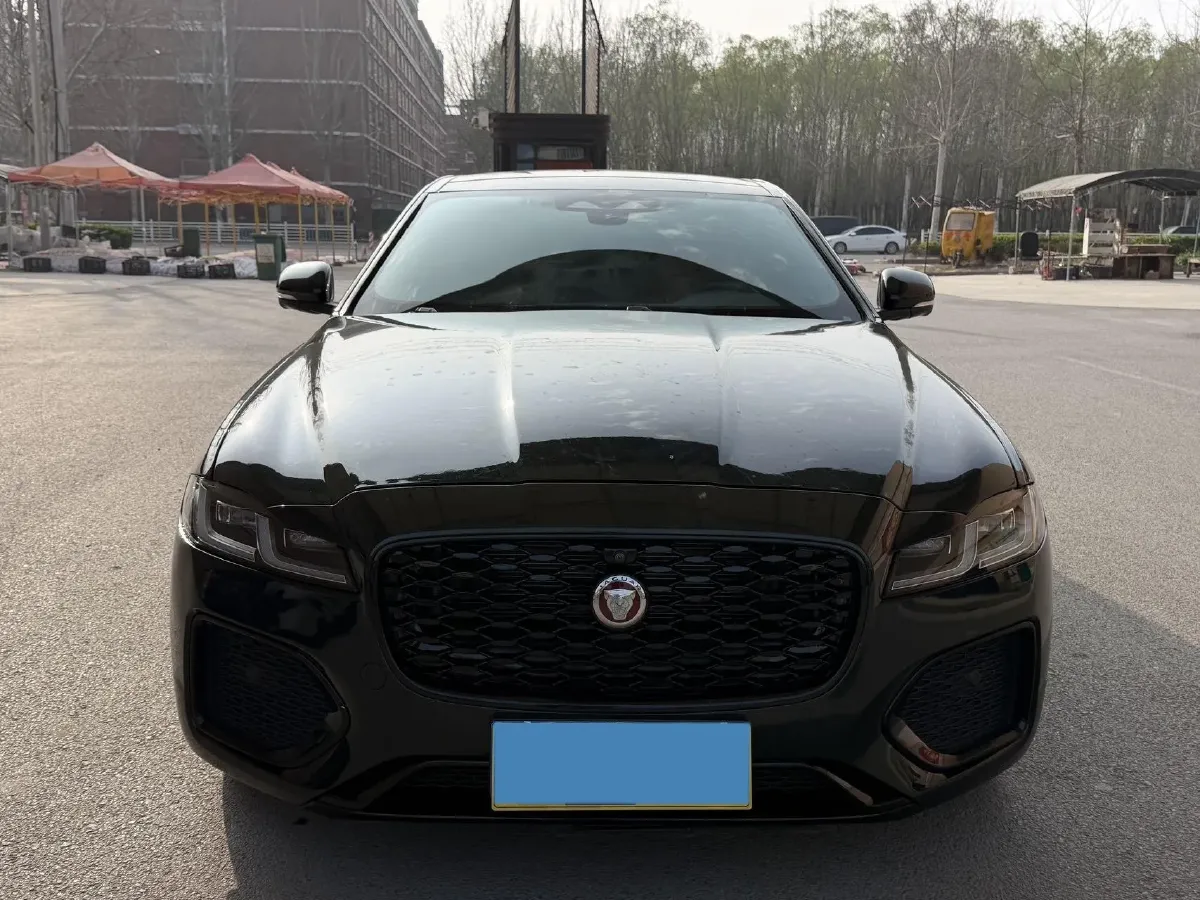 2021 Jaguar XFL 2.0T 250HP L4 8AT,autocango,china used car exporter,china ev exporter,chinese used car exporter,chinese used ev exporter