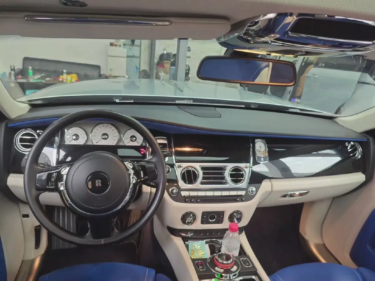 2015 Rolls-Royce Ghost 6.6T 571HP V12 8AT,autocango,china used car exporter,china ev exporter,chinese used car exporter,chinese used ev exporter