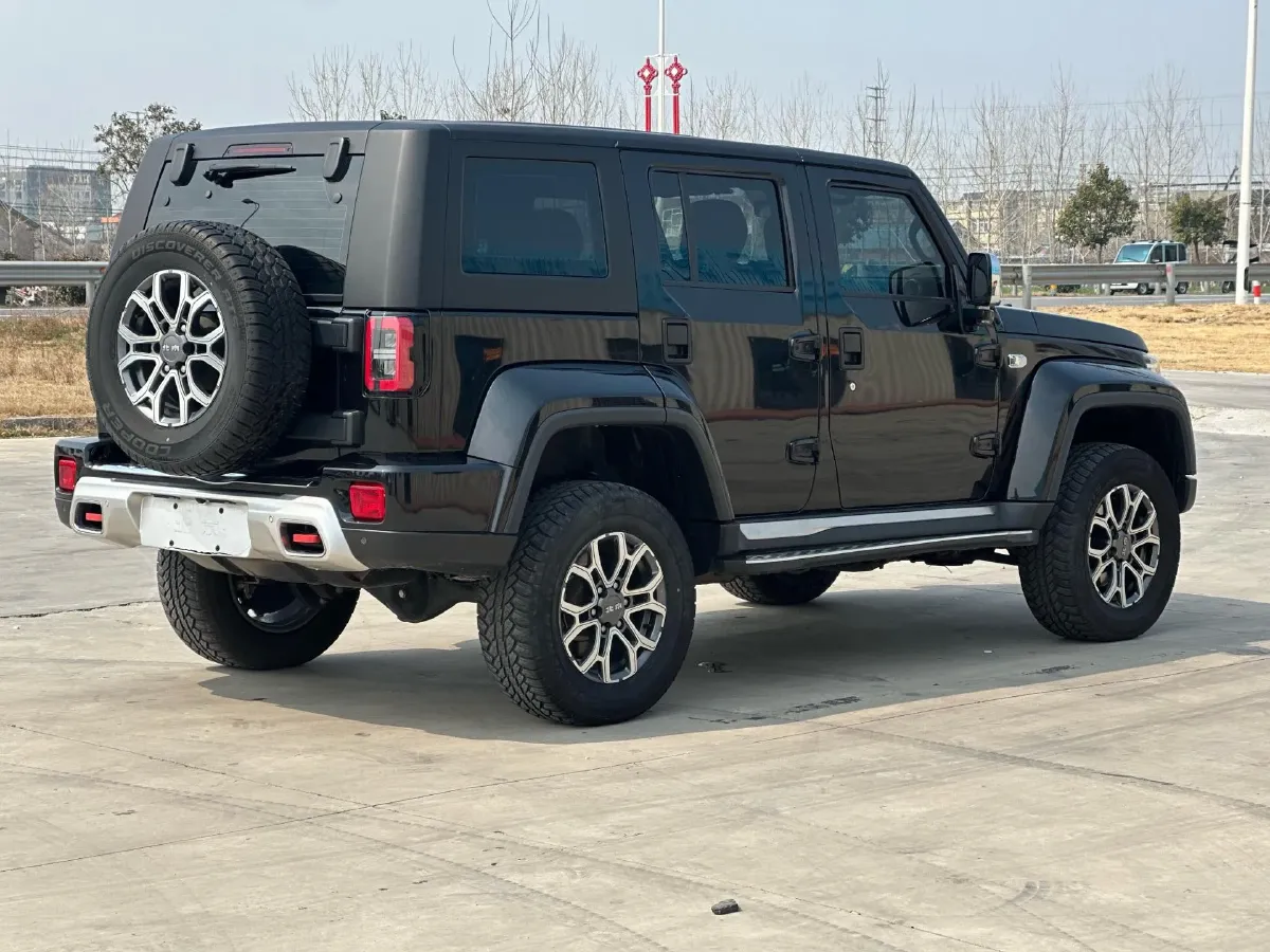 2023 Beijing BJ40 2.0T 224HP L4 8AT,autocango,china used car exporter,china ev exporter,chinese used car exporter,chinese used ev exporter