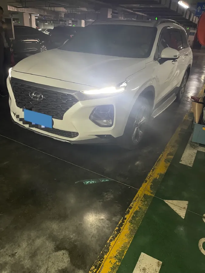 2019 Hyundai Santafe 2.0T 230HP L4 8AT,autocango,china used car exporter,china ev exporter,chinese used car exporter,chinese used ev exporter