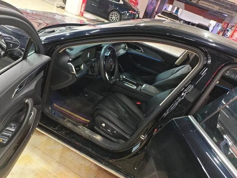 2023 HongQi H5 2.0T 224HP L4 8AT,autocango,china used car exporter,china ev exporter,chinese used car exporter,chinese used ev exporter