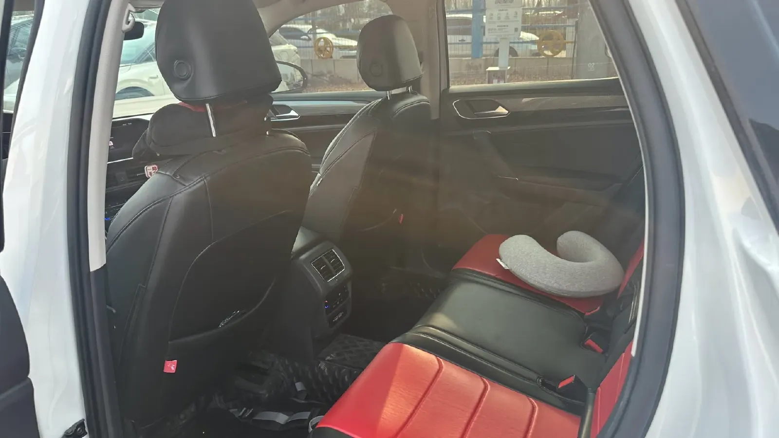 2020 Volkswagen Tayron X 2.0T 186HP L4 7DCT,autocango,china used car exporter,china ev exporter,chinese used car exporter,chinese used ev exporter