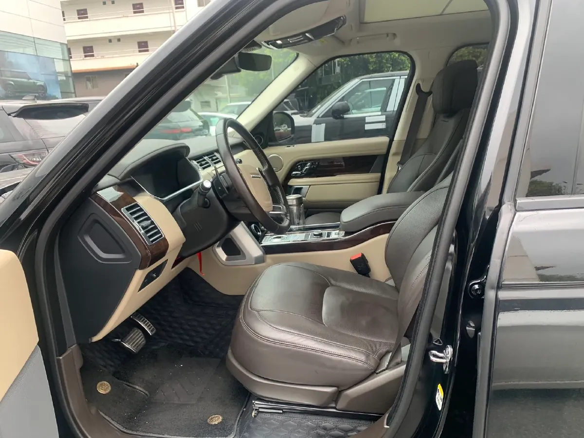 2021 Land Rover Range Rover 3.0T 360HP L6 8AT,autocango,china used car exporter,china ev exporter,chinese used car exporter,chinese used ev exporter