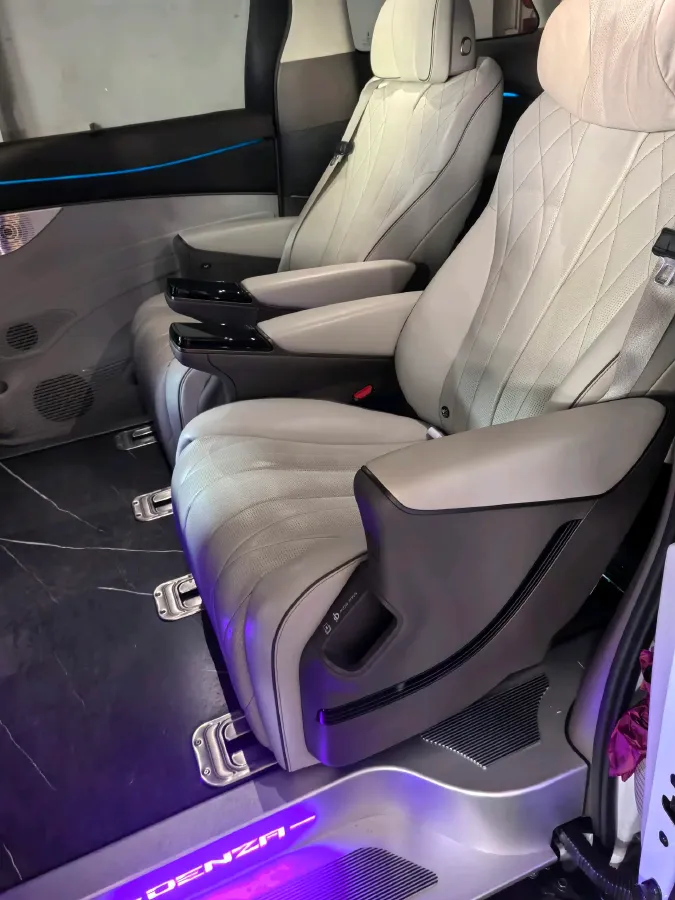 2022 Honda Odyssey 2.0L 146HP L4 E-CVT Hybrid,autocango,china used car exporter,china ev exporter,chinese used car exporter,chinese used ev exporter