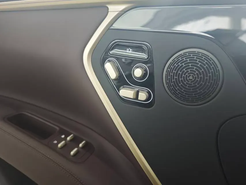 2025 Avatr 11 BEV,autocango,china used car exporter,china ev exporter,chinese used car exporter,chinese used ev exporter