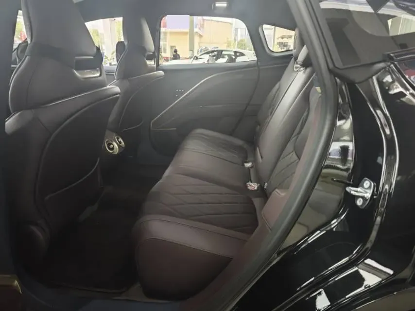 2025 Avatr 11 BEV,autocango,china used car exporter,china ev exporter,chinese used car exporter,chinese used ev exporter