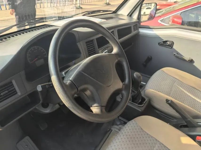 2019 WuLing ZhiGuang 1.2L 82HP L4 5MT,autocango,china used car exporter,china ev exporter,chinese used car exporter,chinese used ev exporter