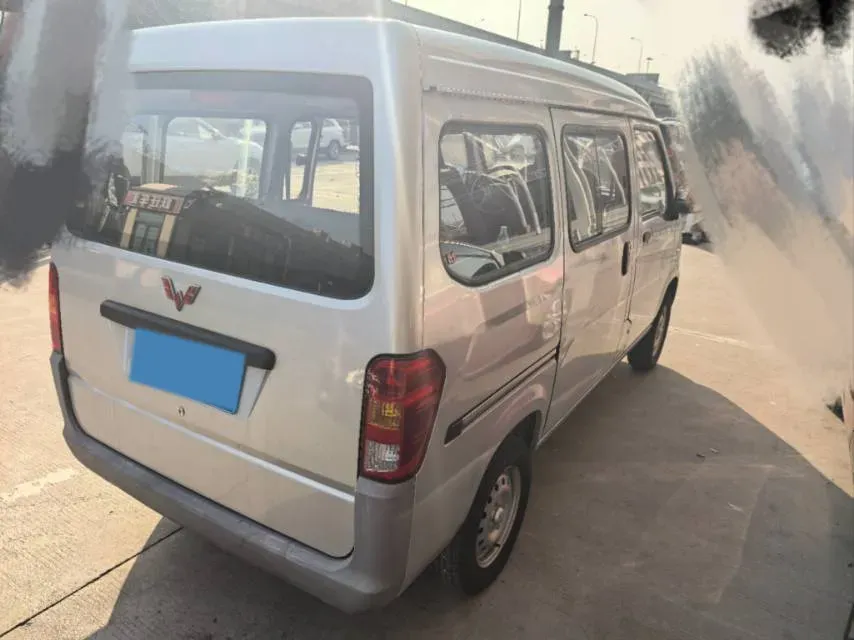 2019 WuLing ZhiGuang 1.2L 82HP L4 5MT,autocango,china used car exporter,china ev exporter,chinese used car exporter,chinese used ev exporter