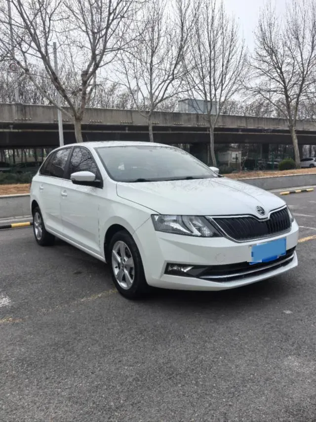 2019 Skoda Rapid Spaceback 1.5L 110HP L4 6AT,autocango,china used car exporter,china ev exporter,chinese used car exporter,chinese used ev exporter
