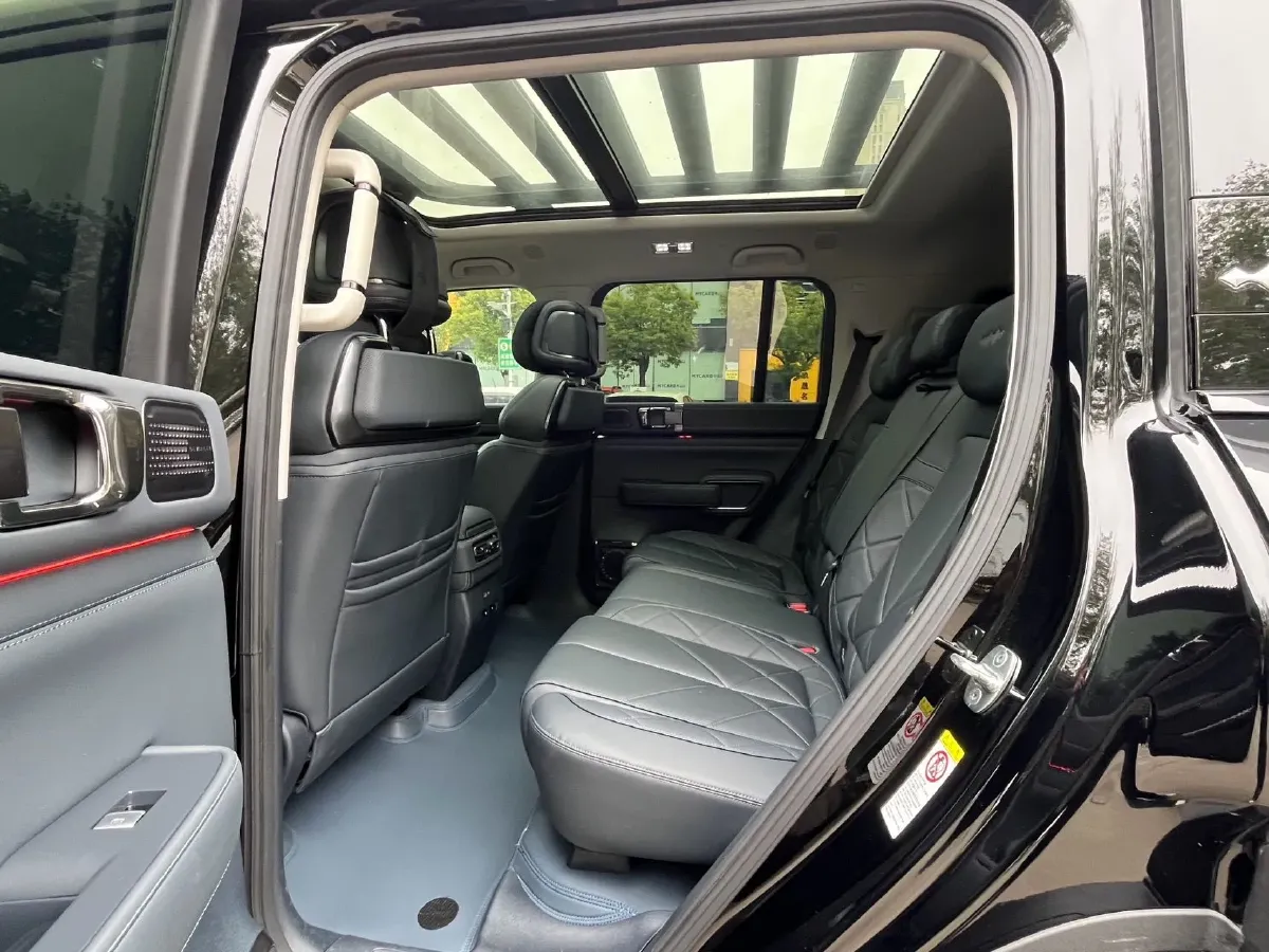 2023 FangChengBao Bao 5 1.5T 194HP L4 E-CVT PHEV 31.8KWH,autocango,china used car exporter,china ev exporter,chinese used car exporter,chinese used ev exporter