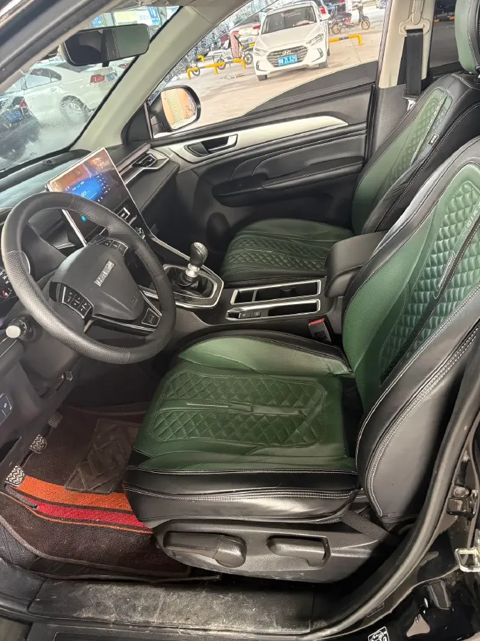 2021 Haval M6 1.5T 150HP L4 6MT,autocango,china used car exporter,china ev exporter,chinese used car exporter,chinese used ev exporter