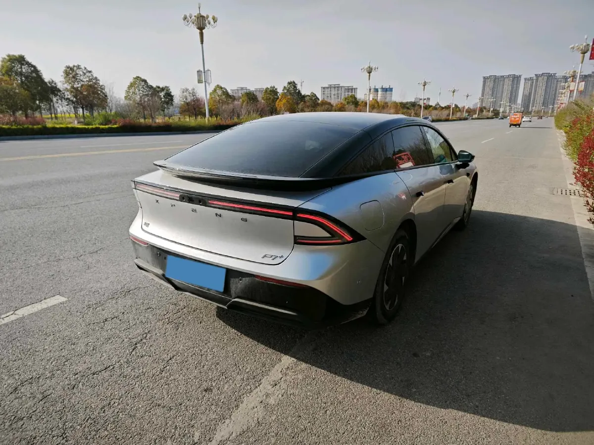 2024 Xpeng P7+ BEV 60.7KWH,autocango,china used car exporter,china ev exporter,chinese used car exporter,chinese used ev exporter