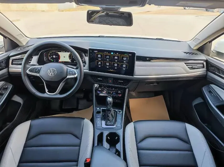 2023 Volkswagen Bora 1.5T 160HP L4 7DCT,autocango,china used car exporter,china ev exporter,chinese used car exporter,chinese used ev exporter