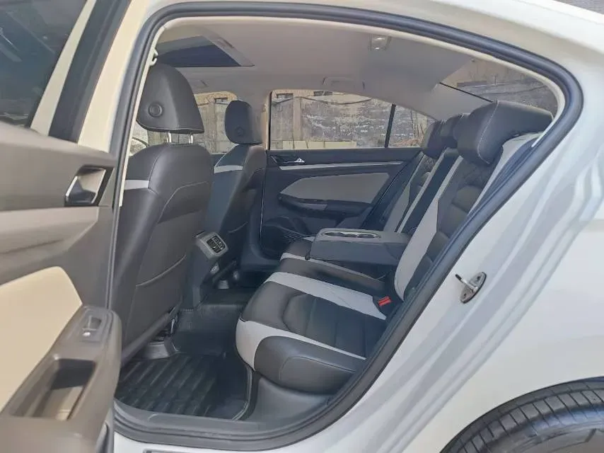 2023 Volkswagen Bora 1.5T 160HP L4 7DCT,autocango,china used car exporter,china ev exporter,chinese used car exporter,chinese used ev exporter