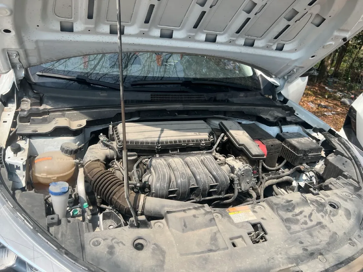 2023 DongFeng Aeolus YiXuan 1.5L 125HP L4 6DCT,autocango,china used car exporter,china ev exporter,chinese used car exporter,chinese used ev exporter