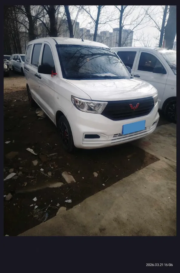 2019 WuLing HongGuang V 1.5L 105HP L4 5MT,autocango,china used car exporter,china ev exporter,chinese used car exporter,chinese used ev exporter