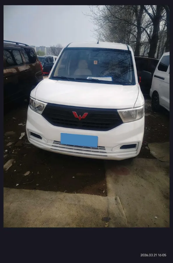 2019 WuLing HongGuang V 1.5L 105HP L4 5MT,autocango,china used car exporter,china ev exporter,chinese used car exporter,chinese used ev exporter