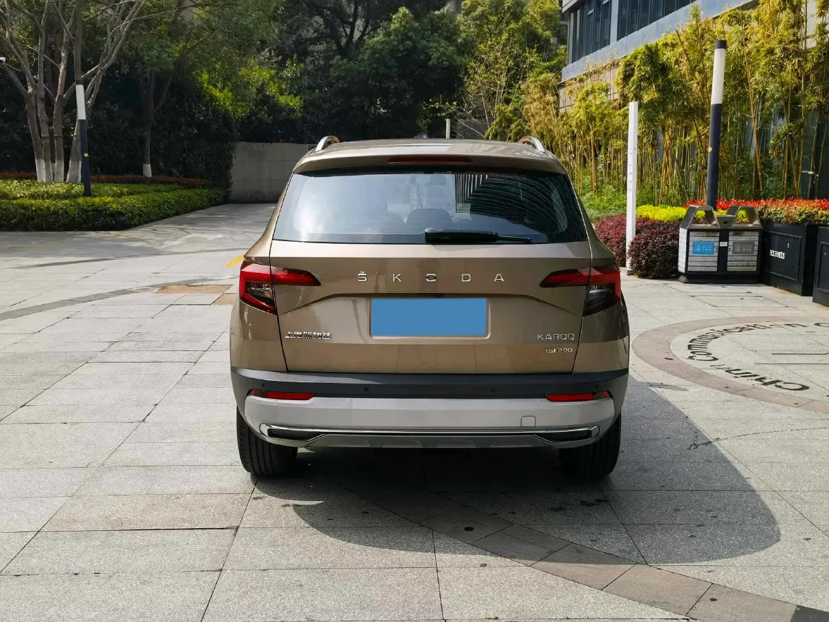 2020 Skoda Karoq 1.4T 150HP L4 7DCT,autocango,china used car exporter,china ev exporter,chinese used car exporter,chinese used ev exporter