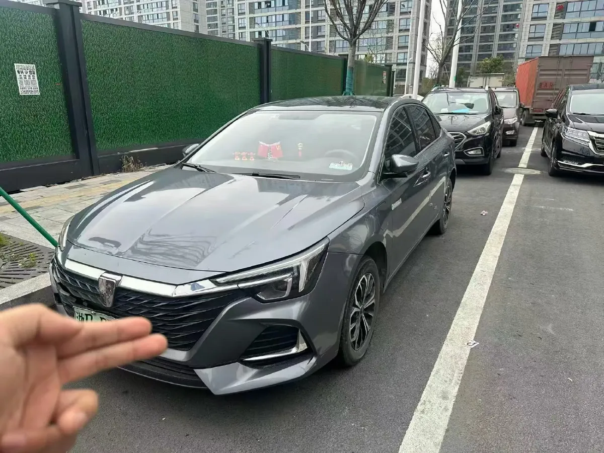 2023 Roewe i6 MAX BEV 61.1KWH,autocango,china used car exporter,china ev exporter,chinese used car exporter,chinese used ev exporter