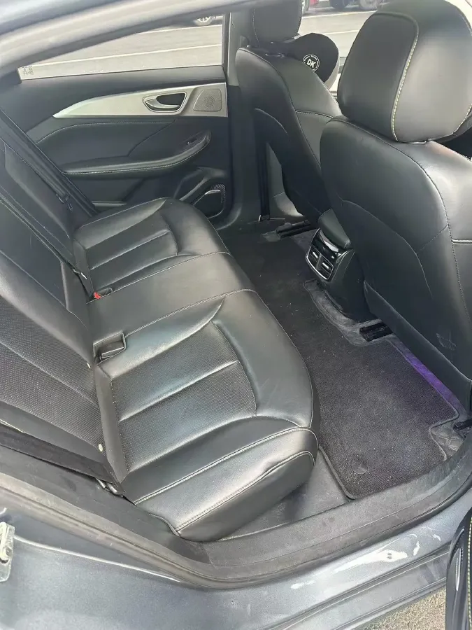 2023 Roewe i6 MAX BEV 61.1KWH,autocango,china used car exporter,china ev exporter,chinese used car exporter,chinese used ev exporter