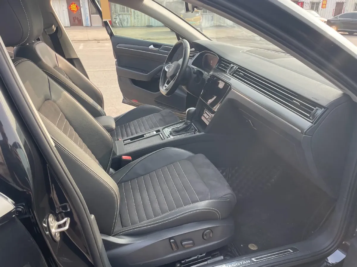 2021 Volkswagen Magotan 2.0T 186HP L4 7DCT,autocango,china used car exporter,china ev exporter,chinese used car exporter,chinese used ev exporter