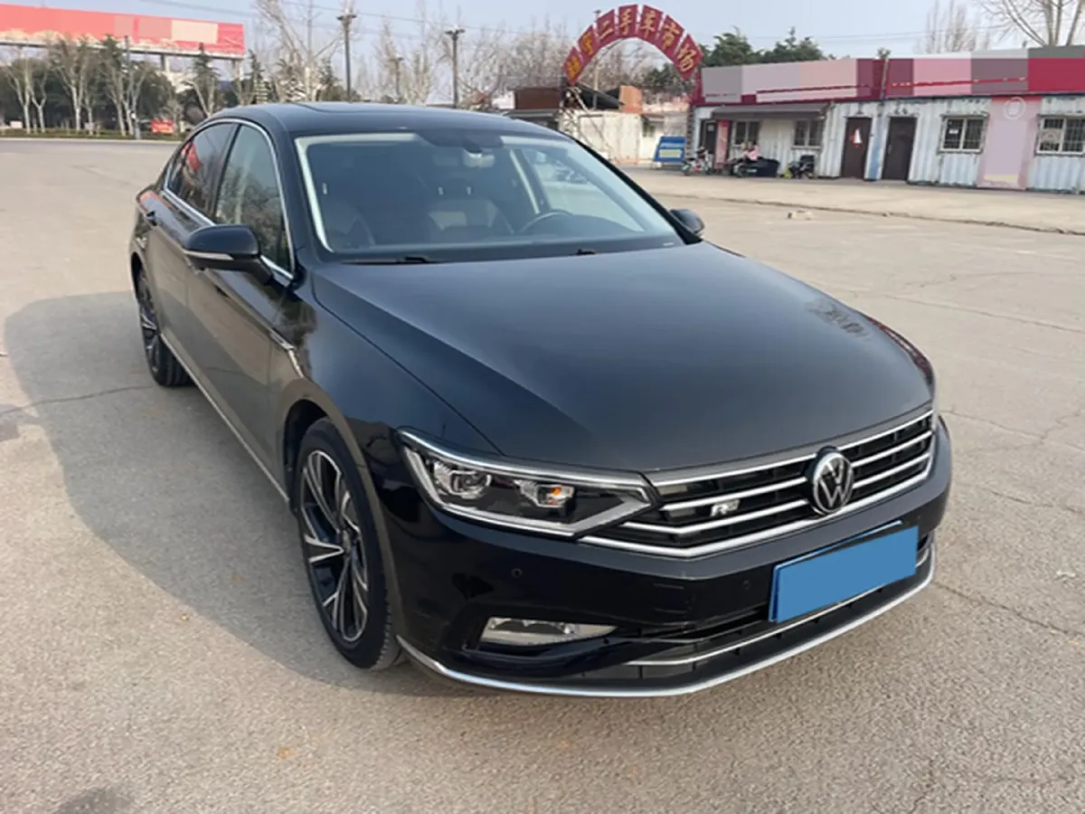2021 Volkswagen Magotan 2.0T 186HP L4 7DCT,autocango,china used car exporter,china ev exporter,chinese used car exporter,chinese used ev exporter